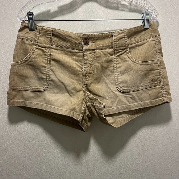 Roxy Khaki Shorts Inseam 2in. Juniors Size 9 - Picture 1 of 5
